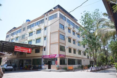 Shirdi Hotel | Hotel Sai Palkhi Niwara