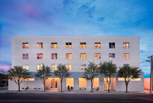 Marfa Hotel | Hotel Saint George