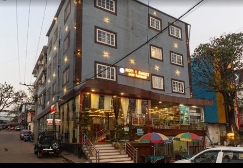 Pachmarhi Hotel | Hotel Saket ! Couple Friendly Family Hotel !