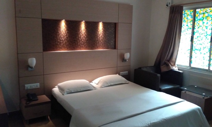 Purasaiwakkam Hotel | Hotel Sakthi Priya