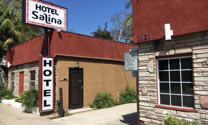 Bixby Knolls Hotel | Hotel Salina