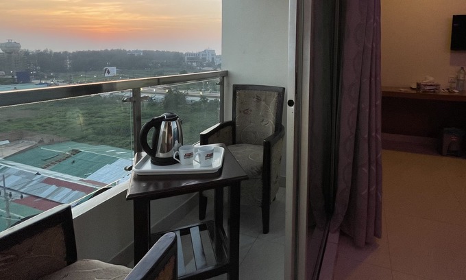 Cox's Bazar House | Hotel Sea Cox - Honeymoon Suite SeaView
