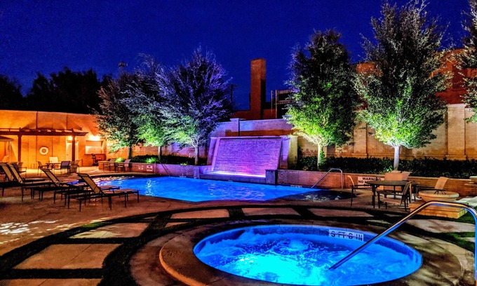Big Spring Hotel | Hotel Settles
