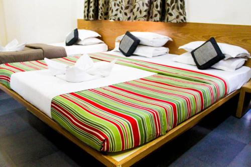Shirdi Hotel | Hotel Shradha Saburi Palace