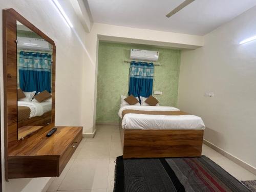 Cidco Hotel | Hotel Shree om Sai lodging