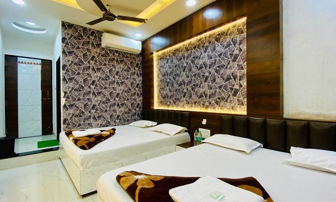 Omkareshwar Hotel | Hotel Shree Shyam Sharnam