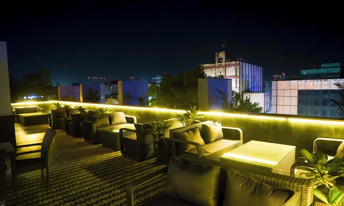 Maharana Pratap Nagar Hotel | Hotel shri anand Vilas