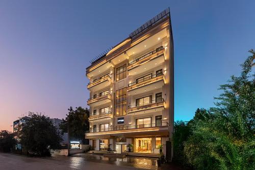 Delhi Hotel | Hotel Signature Golf Course Road