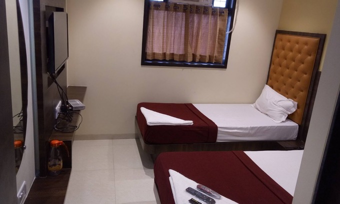 Prabhadevi Hotel | Hotel Silver Elite