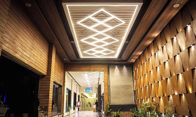 Bilaspur Hotel | Hotel Silver Oak