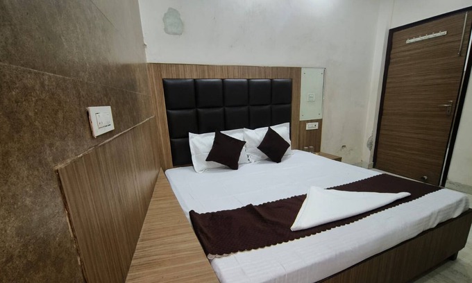 Panipat Hotel | Hotel Silver Star