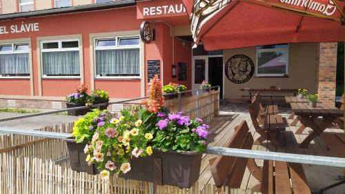 Trhova Kamenice Apartment | Hotel Slávie