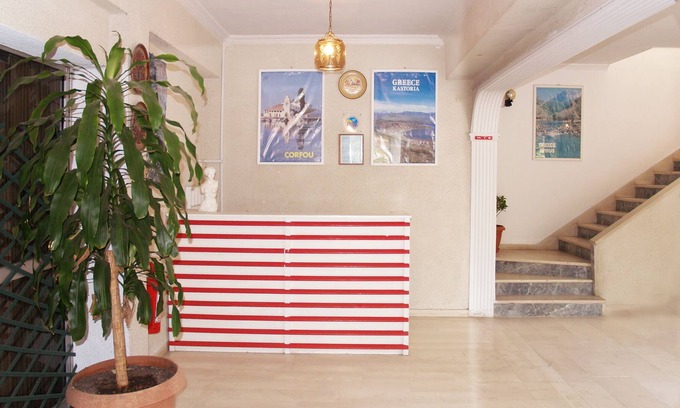 Ipsos House | HOTEL SOPHIA ***dassia