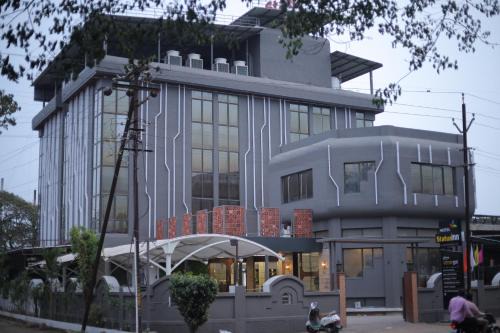 Ichalkaranji Hotel | Hotel Statusinn, Ichalkaranji