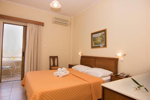 Lefktron House | HOTEL STOUPA