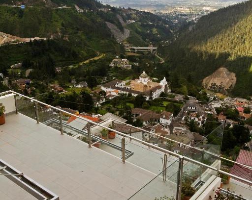 Guapulo Hotel | Hotel Stubel Suites & Cafe