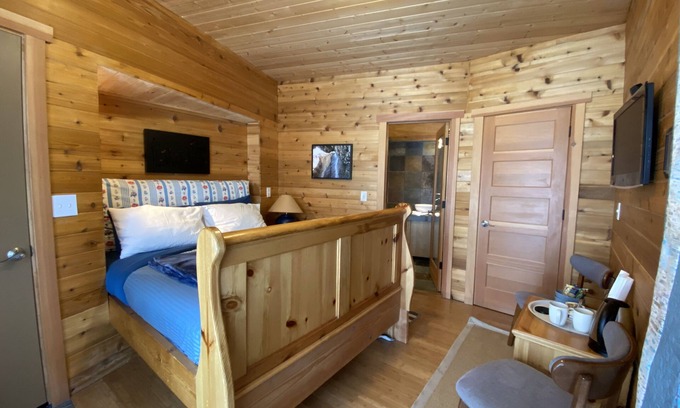 West Meadows Cabin | Hotel style bedroom with queen bed & private bath, cozy!