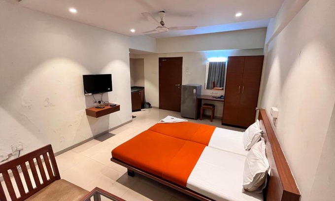 Nashik Hotel | Hotel Sumanchandra Suites