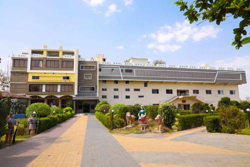 Savner Hotel | Hotel Sunrise N Resorts