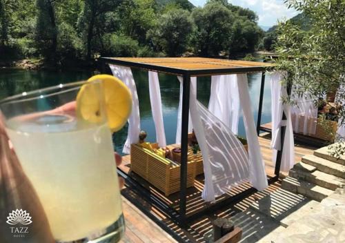 Mali Radic Hotel | Hotel Tazz - River Front Oasis Collection