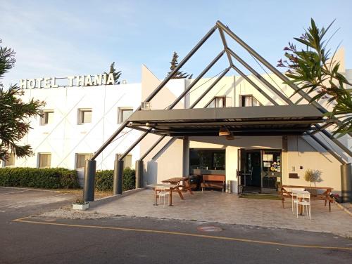 Frontignan Hotel | HOTEL THANIA