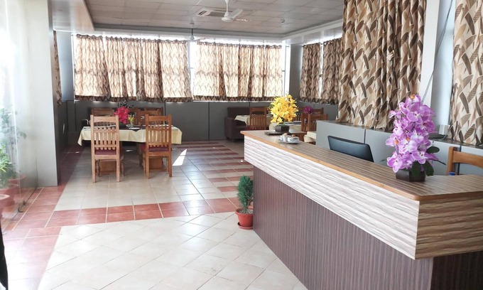 Patna Hotel | Hotel The Golden Sunrise