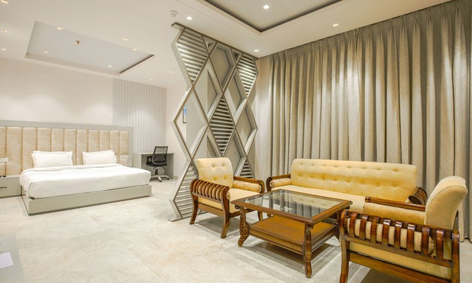 Mohali Hotel | Hotel The Reef