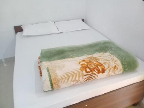 Sitapur Hotel | Hotel Trimurti, Rampur Kedarnath - Traowl India