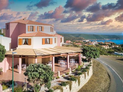 Torre dei Corsari Hotel | Hotel Trinità dei Corsari