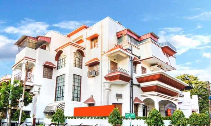Sector II Hotel | Hotel Ullash Residency Salt Lake Kolkata - fully-air-conditioned-hotel spacious-room with-parking-facility