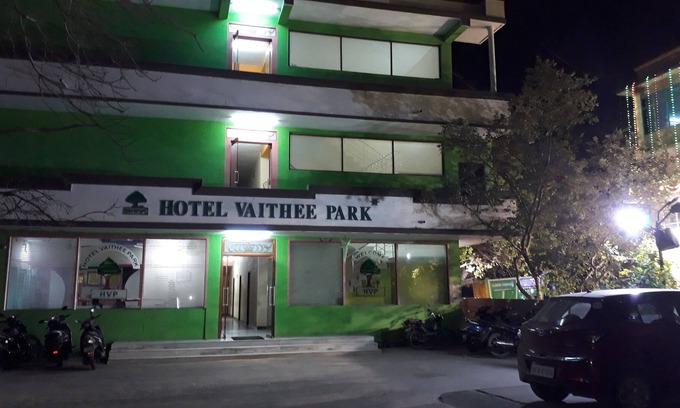 Poonamallee Hotel | Hotel Vaithee Park