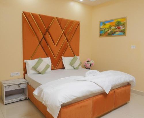 Delhi Hotel | hotel vcr inn