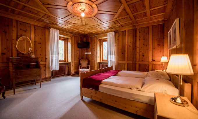 Cinuos-Chel Hotel | Hotel Veduta