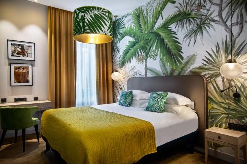 California - Pezou Hotel | Hotel Verlaine