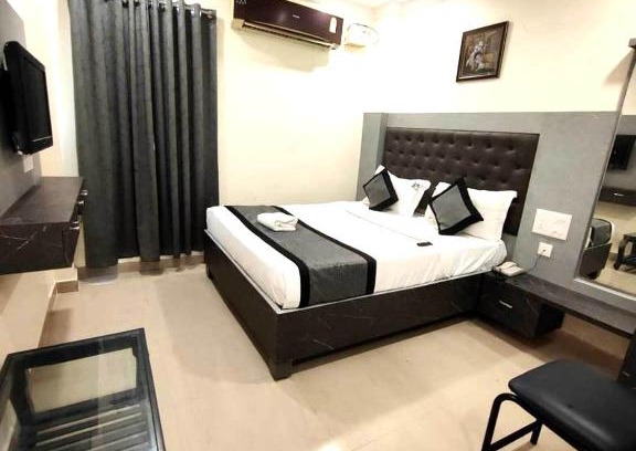 Vijayawada Hotel | HOTEL VIGHNESHWARA INN