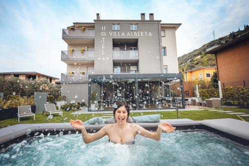 Torbole sul Garda Hotel | Hotel Villa Alberta
