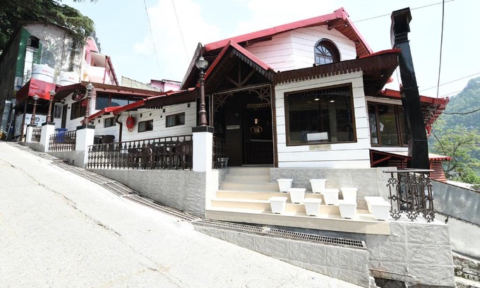 Mallital Hotel | Hotel Villa Astoria