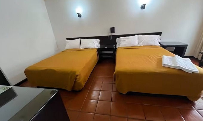 Morelia House | Hotel Villa Capri, 2 camas dobles 4 Huéspedes