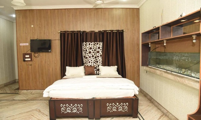 Mohangarh Hotel | Hotel Vills Guest House Lucknow