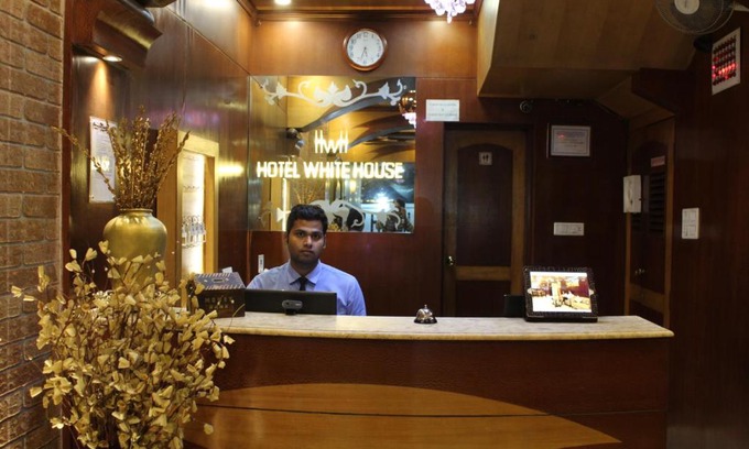 Kolkata Hotel | Hotel White House