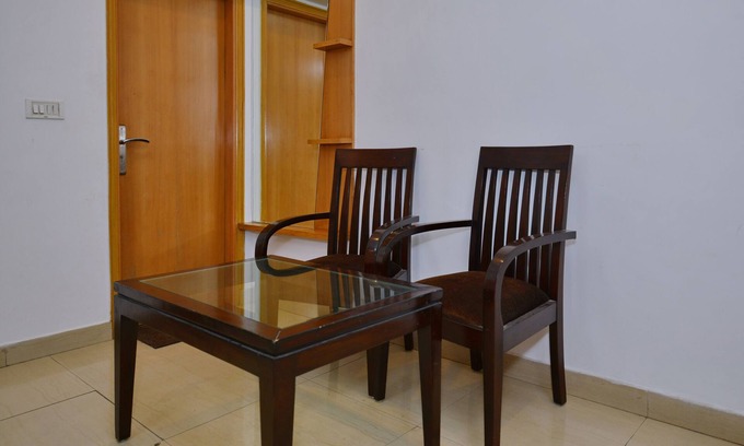 Chhatarpur Hotel | Hotel White Pearl