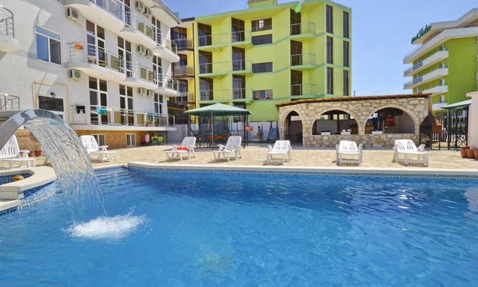 Vityazevo Hotel | Hotel Yanakis