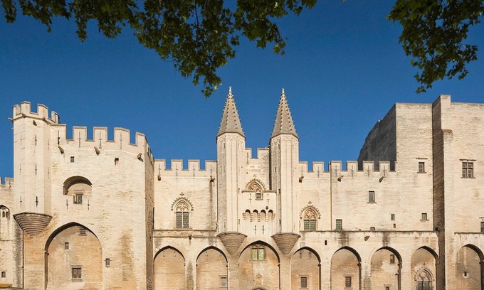 Avignon Hotel | hotelF1 Avignon Centre Courtine Gare TGV