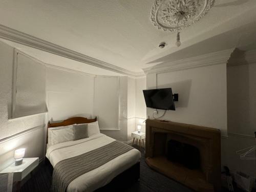 Newport House | Hotels 24-7 - The Old Knoll Guesthouse