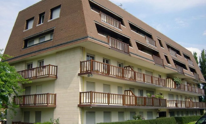 Houlgate Apartment | HOULGATE (Calvados) apartment (2 rooms) near the beach