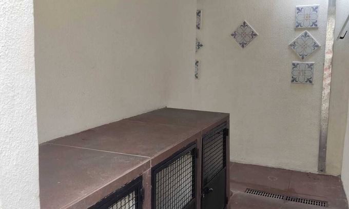 Jau House | House 3 - Students' Square - comfort 200m from Amaral Carvalho Hospital