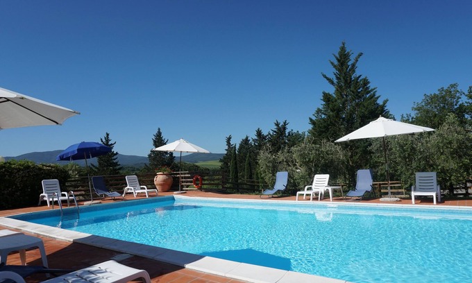 Montecatini Val di Cecina Apartment | House with Wifi and swimming pool
