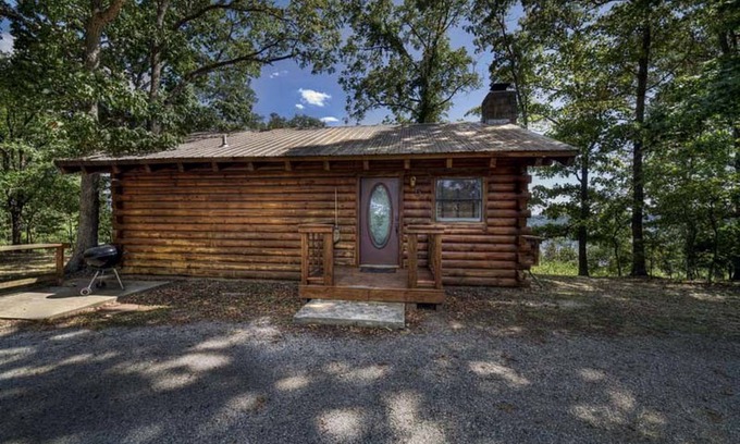 Eureka Springs House | House ∙ 1 bedroom ∙ 2 guests
