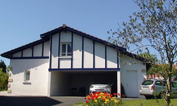 Bidart House | House, 1 bedroom, sleeps 2, quiet area, fully equipped