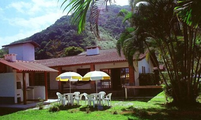 Praia da Enseada House | House 1 - Gated community foot in the sand